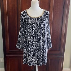 Michael Kors Cold Shoulder Navy and White Leopard Print Top w/Gold Link Collar.